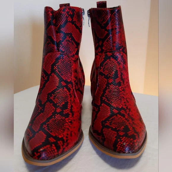 Boots - Picture 1 of 9